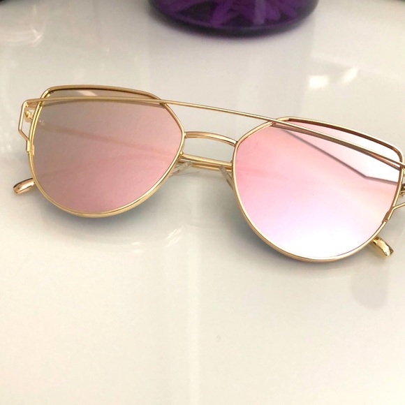 Sojos Accessories - Gold iridescent sunnies